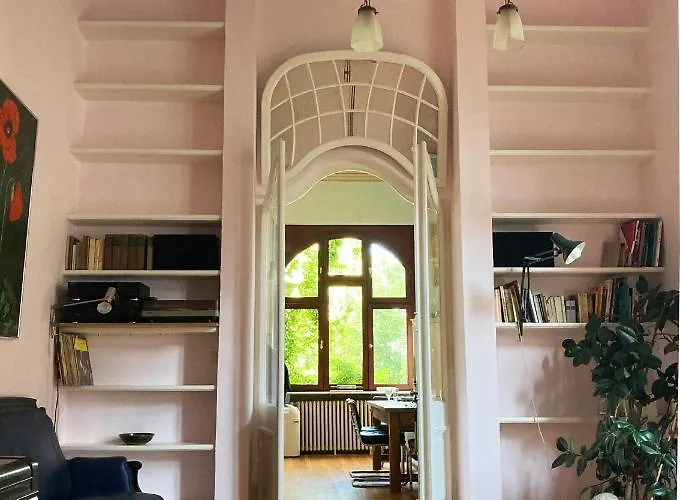 Altbauwohnung In Gruenderzeitvilla 伍珀塔尔