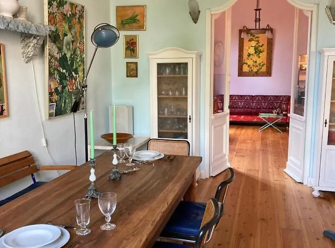 Altbauwohnung In Gruenderzeitvilla 伍珀塔尔